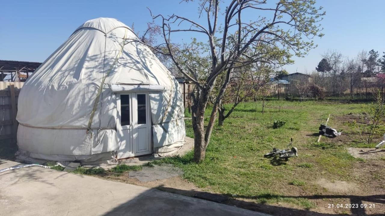 Yurt Stay In Downtown Каракол Экстерьер фото
